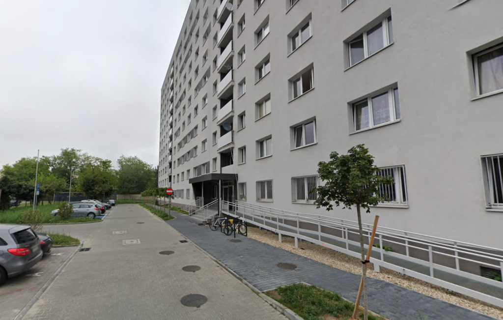 Dom studencki Babilon Politechniki Śląskiej, ul. Zygmunta Krasińskiego 25a, Katowice (źródło: Google Maps)